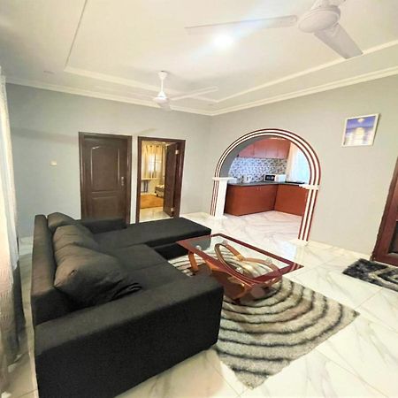 Detouz Lodging Daire Akra Dış mekan fotoğraf